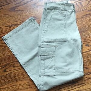 HOLLISTER Low-Rise Cargo Pants Sz 1R W25 in Grey. Great condition.